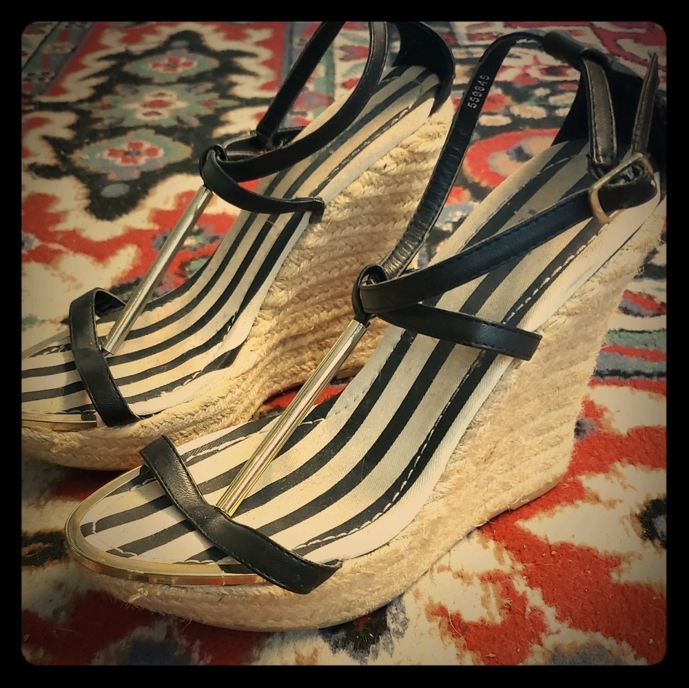 CHARLOTTE RUSSE Espadrilles
